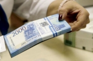 روسيا تسعى لـ«فك الارتباط» بالدولار وتحرير الاقتصا ...