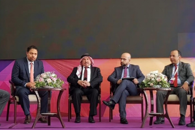 رئيس التحرير ميسرا لجلسة القطاع الخاص خلال ملتقى التوظيف - مدينة الخليل