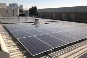 ’اينوك‘ تستكمل أول منشأة لتصنيع الزيوت في الإمارات تعمل كلياً بالطاقة الشمسية