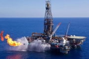 مصر توقع اتفاقيتين للتنقيب عن النفط والغاز باستثمارات أكثر من مليار دولار
