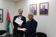 توقيع اتفاقيه تأمين بين جامعة القدس المفتوحة والشركة العالمية المتحدة للتأمين