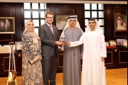 هيئة كهرباء ومياه دبي تفوز بجائزتين من جوائز جمعية الشرق الأوسط للطاقة الشمسية