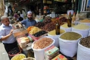 غزة بين رمضانين.. العين بصيرة واليد قصيرة