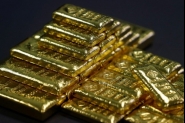 الذهب يقفز بدعم من هبوط الدولار