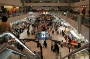 مطار دبي الأول عالمياً في عدد الركاب