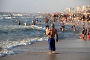 جودة البيئة: 60% من مياه شاطئ غزة ملوثة