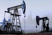النفط يهبط 2% بفعل مخاوف بشأن الطلب غطت على تخفيضا ...