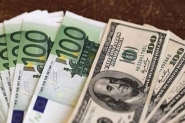 اليورو يتجاوز 1.18 دولار للمرة الأولى في ثلاثة أسا ...