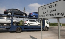 إسرائيل تسمح بإدخال المركبات الصغيرة والشاحنات متو ...