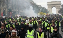 وزير المالية الفرنسي: احتجاجات السترات الصفراء تقو ...