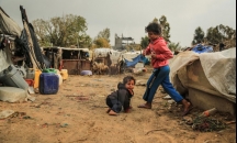 غول الفقر ينهش جيوب المواطنين في غزة