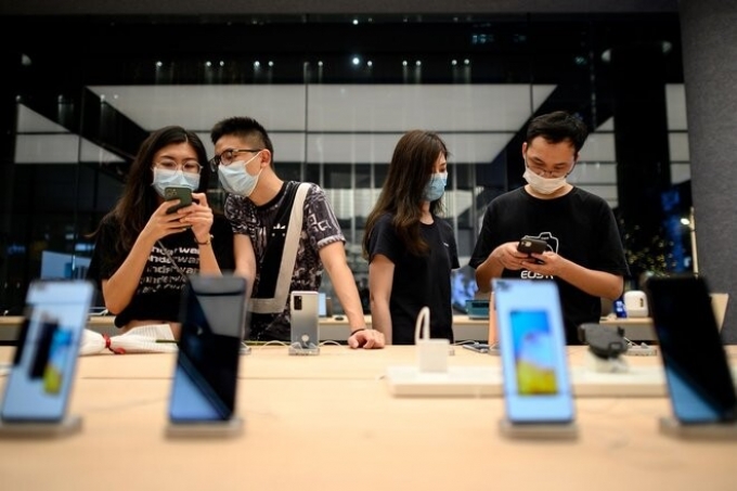 تراجع مبيعات الصين من الهواتف الذكية في 2022 .. الأدنى في 10 أعوام