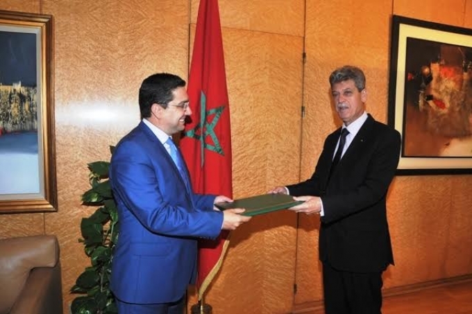 سفير دولة فلسطين يقدم نسخة من أوراق اعتماده بالمملكة المغربية