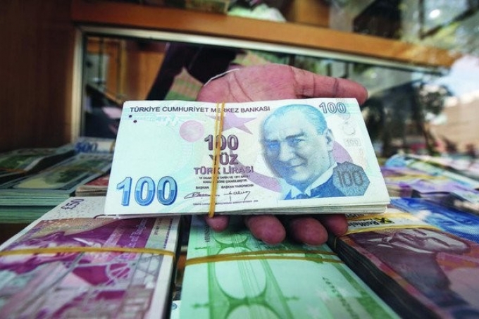 الاتحاد الأوروبي رافضا تقديم مساعدات إلى تركيا: «فليذهبوا إلى صندوق النقد»