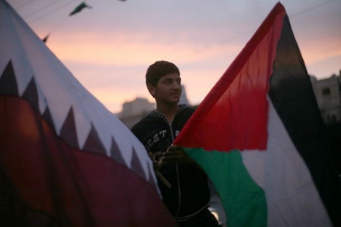 قطر تقدم 100 منحة دراسية جديدة للشباب في غزة