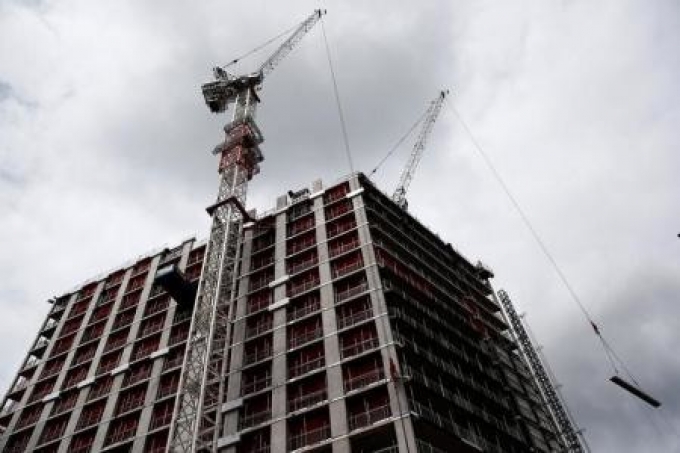 قطاع البناء البريطاني يسجل أكبر انكماش في 7 سنوات في يونيو