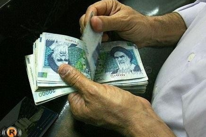  الحصار أدى إلى خفض الطلب على السلع الاستهلاكية العملة الإيرانية تترنح تحت ضربات العقوبات