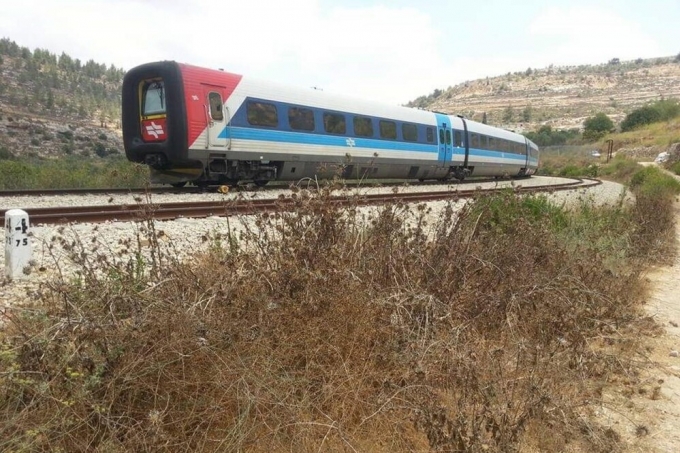 قطار إسرائيل الاستراتيجي يصدم أحلام الفلسطينيين بالتوسع والتطور