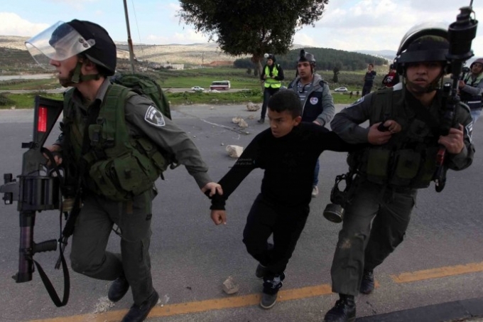قوات الاحتلال تعتقل 12 ألف طفل فلسطيني منذ عام 2000