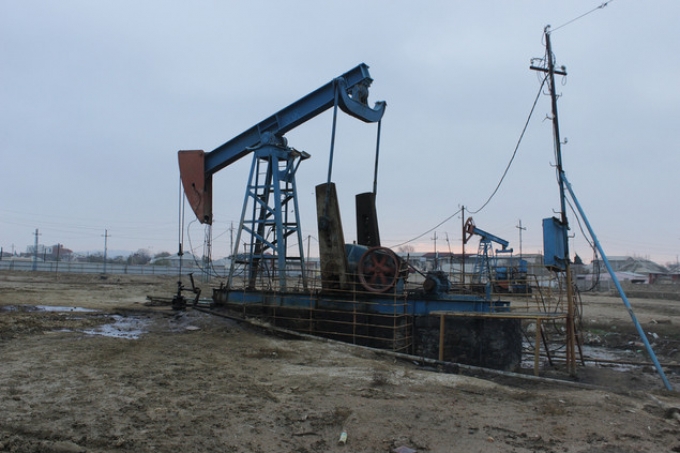 فلسطين تطالب وقف استغلال البترول المكتشف بالبحر الميت