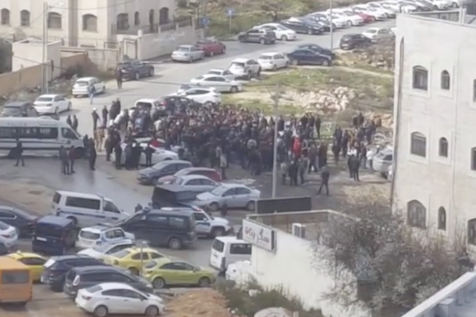 اعتصام لمستوردي المركبات أمام مقر وزارة المالية برام الله