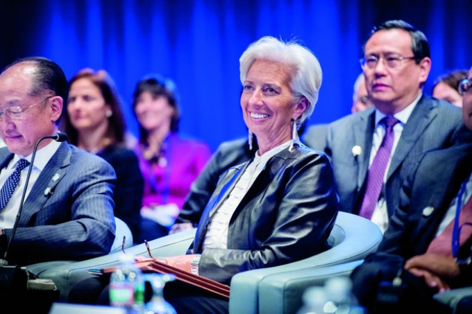 «صندوق النقد»: موجة النمو العالمي تصطدم بالديون المرتفعة