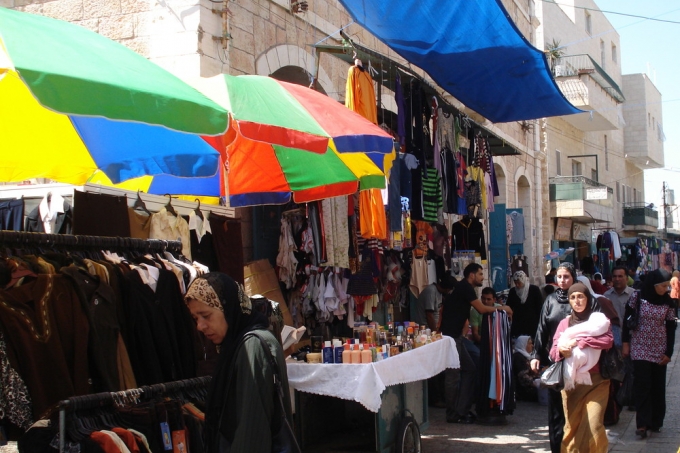 ارتفاع الناتج المحلي الإجمالي بالأسعار الثابتة في فلسطين* خلال الربع الثاني 2015