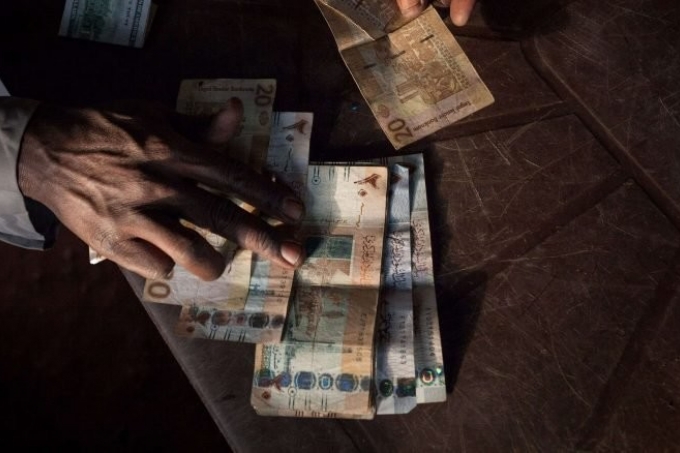 لأول مرة..‎ ‎السودان يبدأ طباعة أوراق مالية فئة 100 و200 و500 جنيه