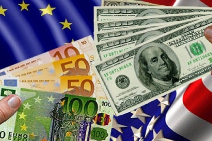 تراجع الدولار وتألق اليورو في بداية 2018