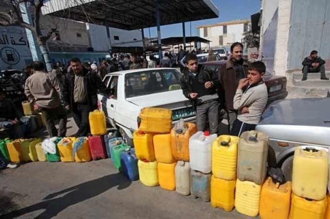 الشنطي يكشف عن وعود بزيادة كمية الوقود الموردة إلى غزة