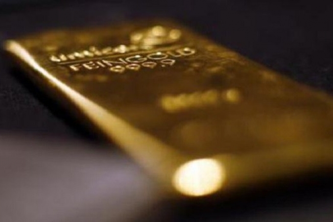الذهب يرتفع لـ1142 دولارا مع ترقب رفع الفائدة الأميركية
