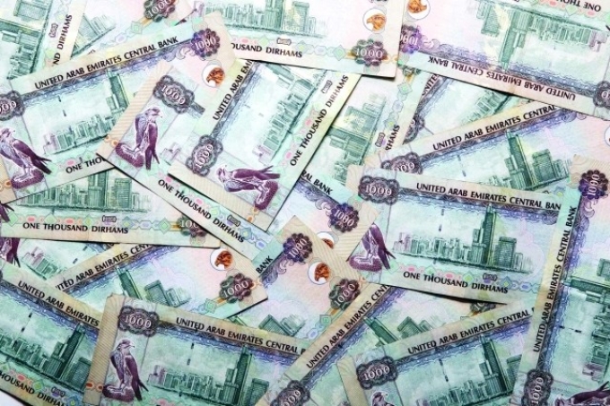 الإمارات - 290 مليار درهم القاعدة النقدية في الدولة