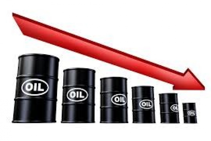 أسعار النفط تتراجع بعد هبوط واردات الصين من النفط الخام وإبقاء أوبك على انتاجها مرتفعا