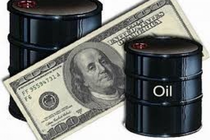 انخفاض الدولار يحد من تراجعات أكبر في أسواق النفط
