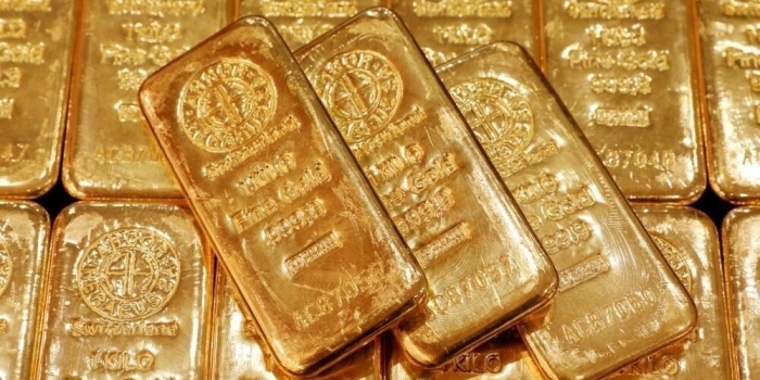 الذهب يرتفع مع انخفاض الدولار والتركيز على اجتماع الفدرالي الأميركي